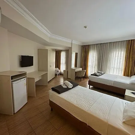 Bueyuek Sehzade מלון 3*